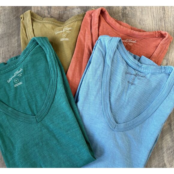 Lot Of 4 Universal Thread V Neck Short Sleeve Cotton T-Shirts Ladies Size XS - Picture 1 of 5
